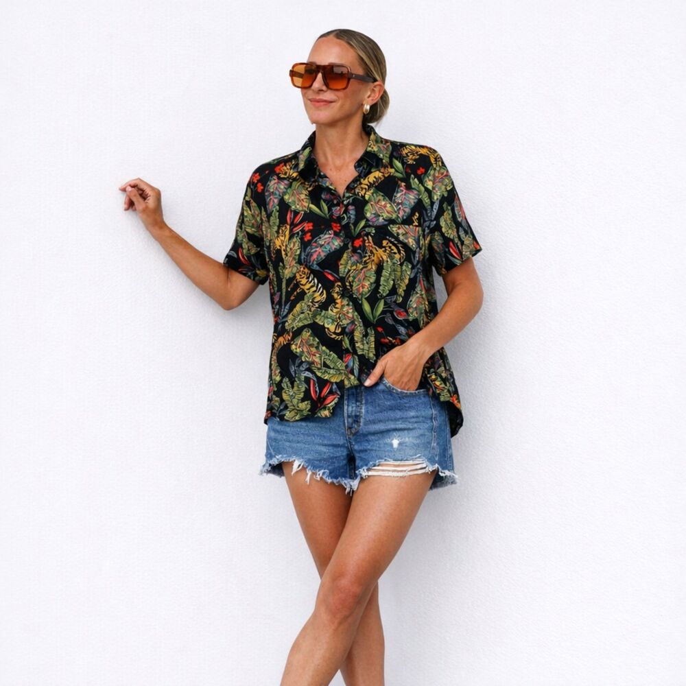 Philosophy Jungle Print Button Down Shirt XS Cheetah Tropical Safari Top Vacatio